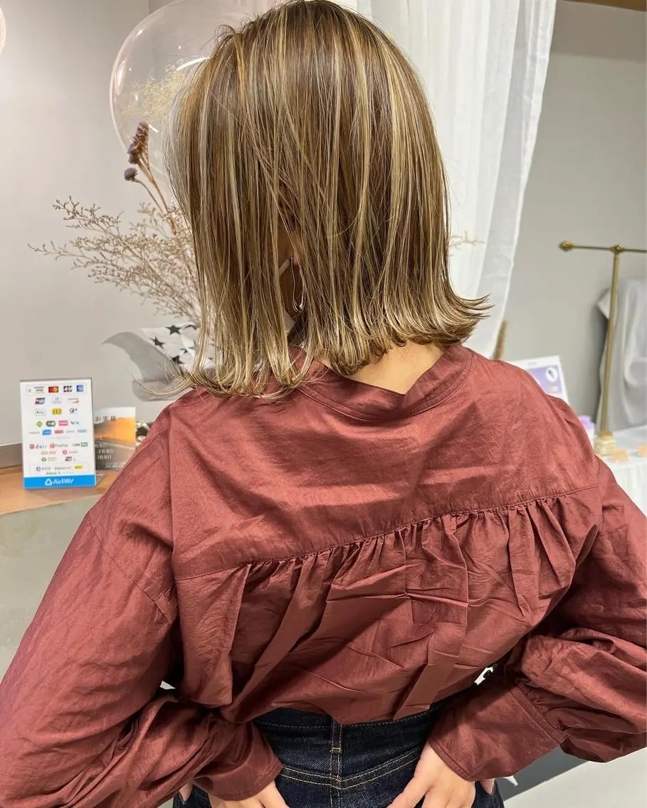 ショート カラー ヘアアレンジ ハイライトカラー ハイライト ヘアカラー トリートメント 橋本 昇平のヘアスタイル