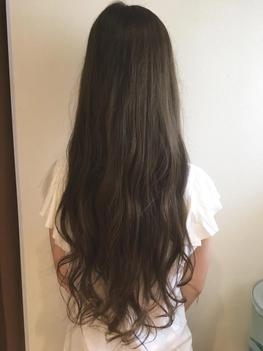 ロング カラー パーマ ヘアアレンジ IVY villa Suzu.のヘアスタイル