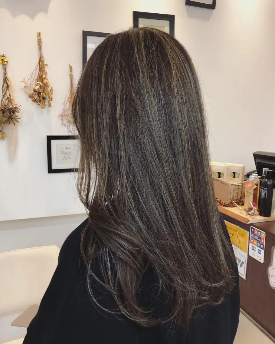 ロング カラー 似合わせカットカラー 🌿つじおかるみのヘアスタイル