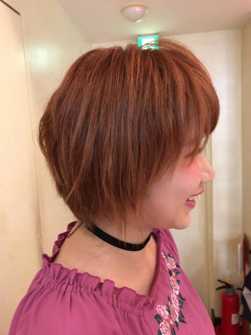 ミディアム カラー ヘアカラー トリートメント ブリーチでもできる 縮毛矯正相原慎🌈のヘアスタイル