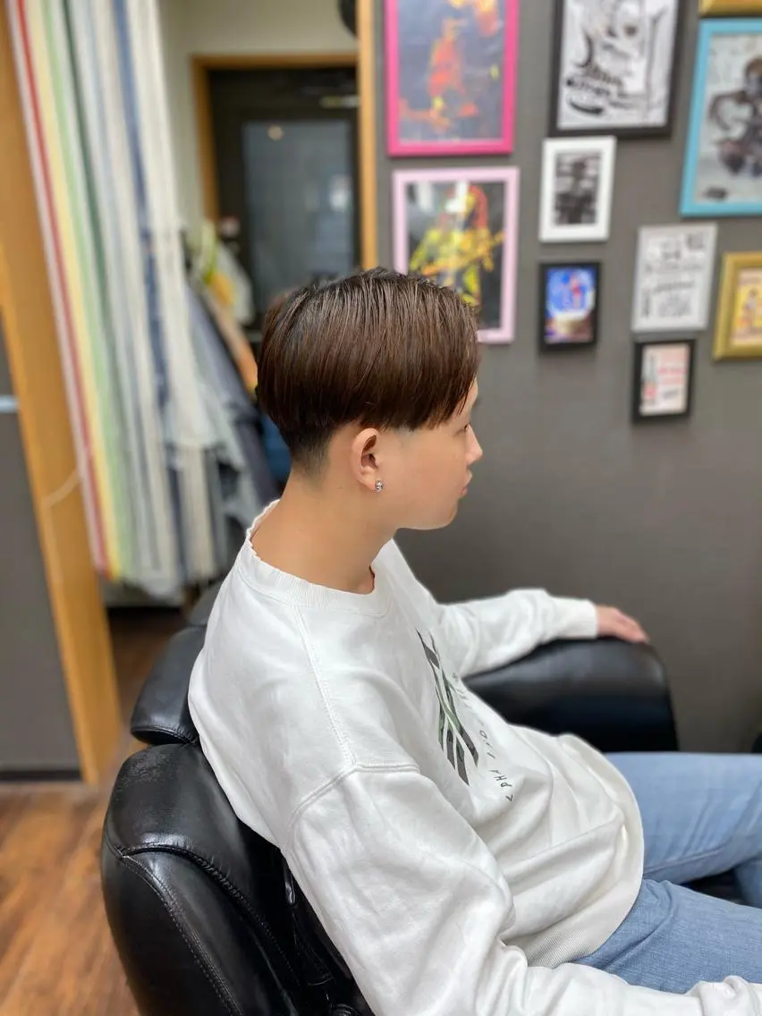 ショート メンズ センターパート マッシュ ツーブロック カット メンズカット 川㟢弘貴のヘアスタイル