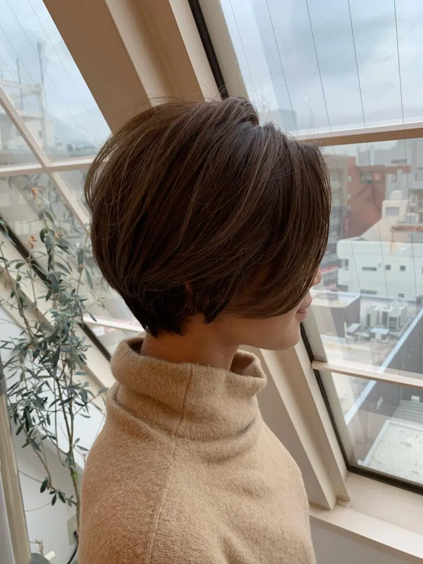 ショート カラー バレイヤージュ レイヤーカット ショートヘア 【S.BROOM】 店長　西川徹のヘアスタイル