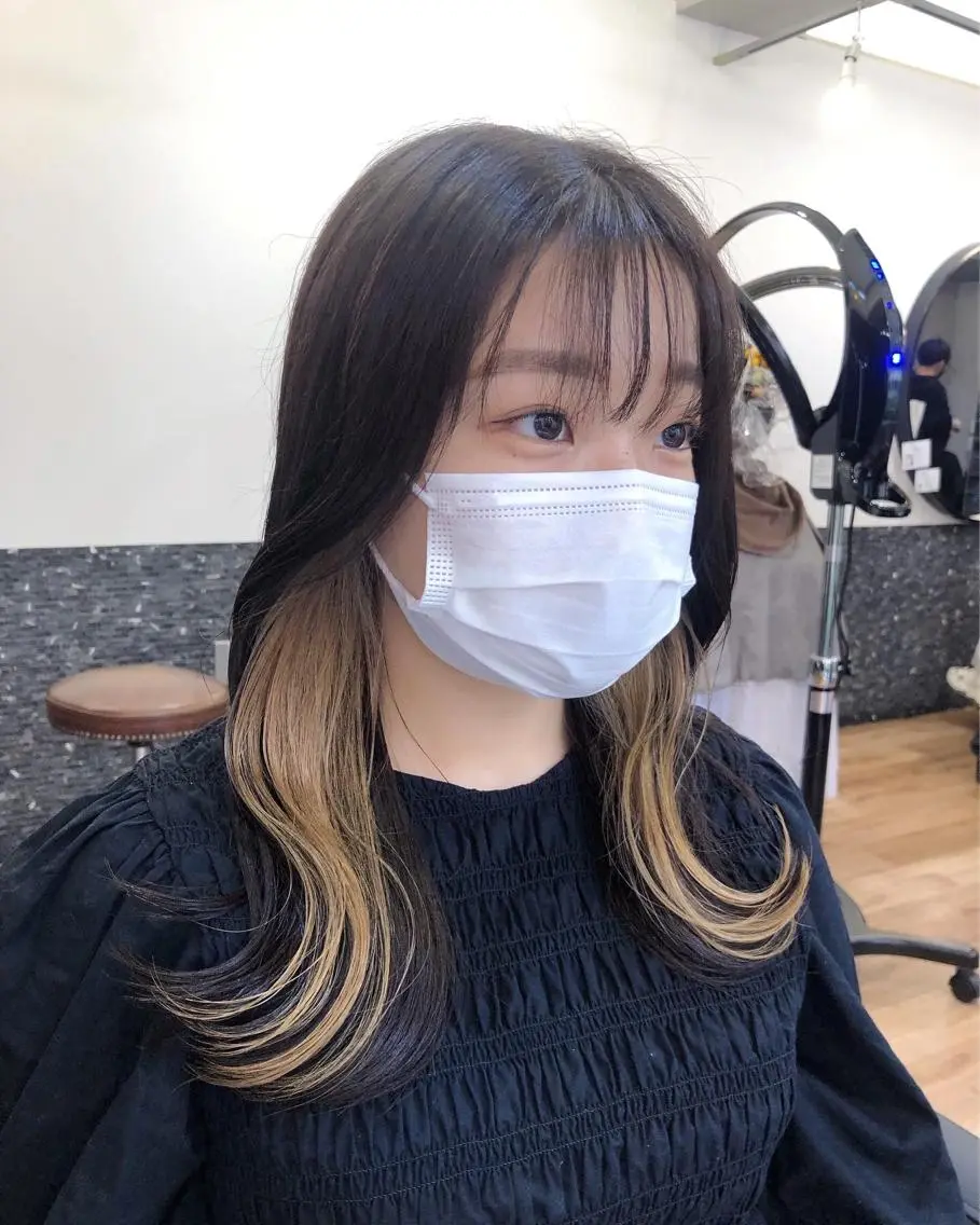 ロング カラー ブリーチ ケアブリーチ ハイトーンカラー ヘアカラー トリートメント トレンドヘア🌿 chinariのヘアスタイル