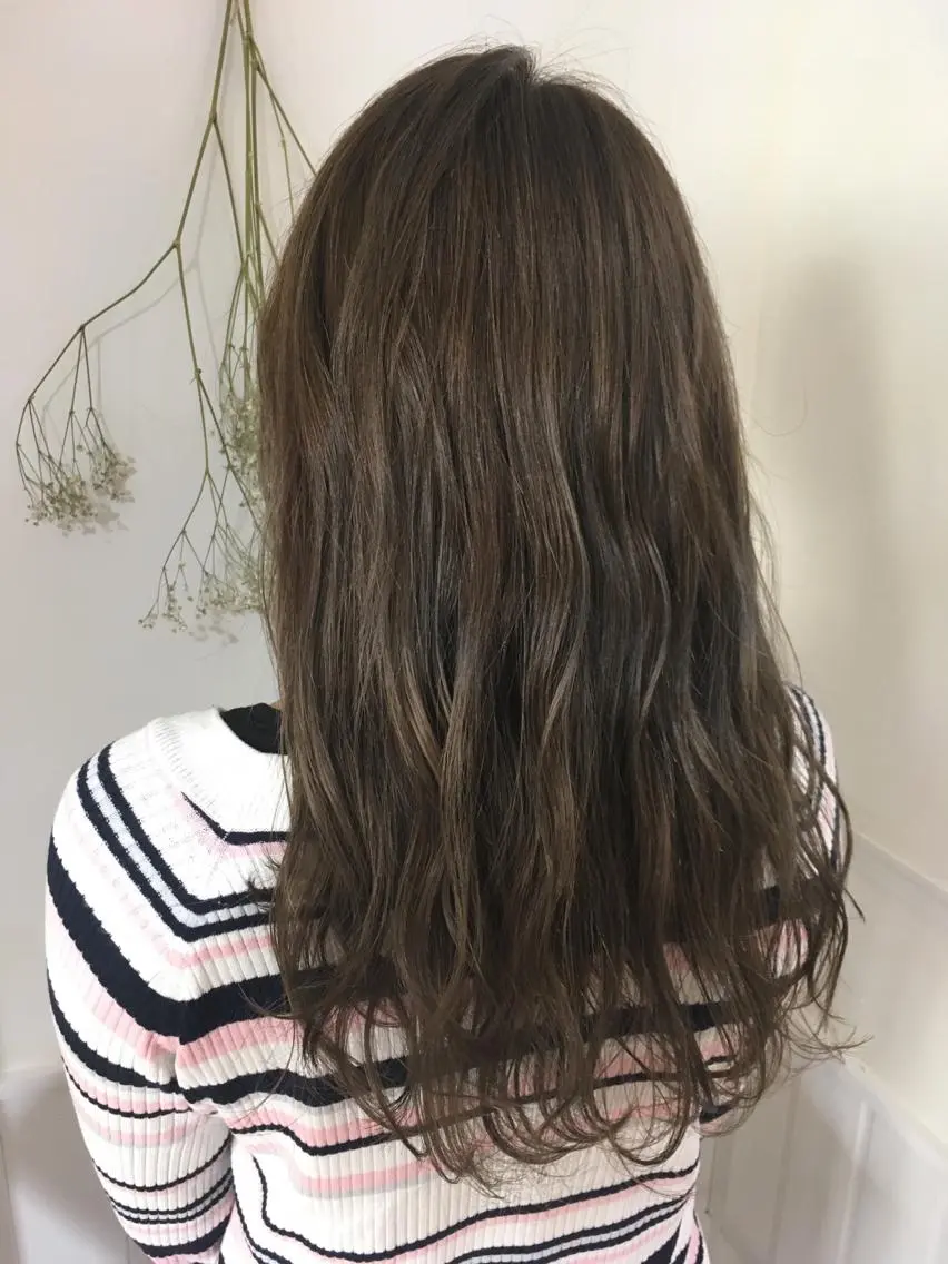 ロング カラー ブリーチ 透明感カラー カット ヘアカラー トリートメント 🌿椿 夢来🌿のヘアスタイル