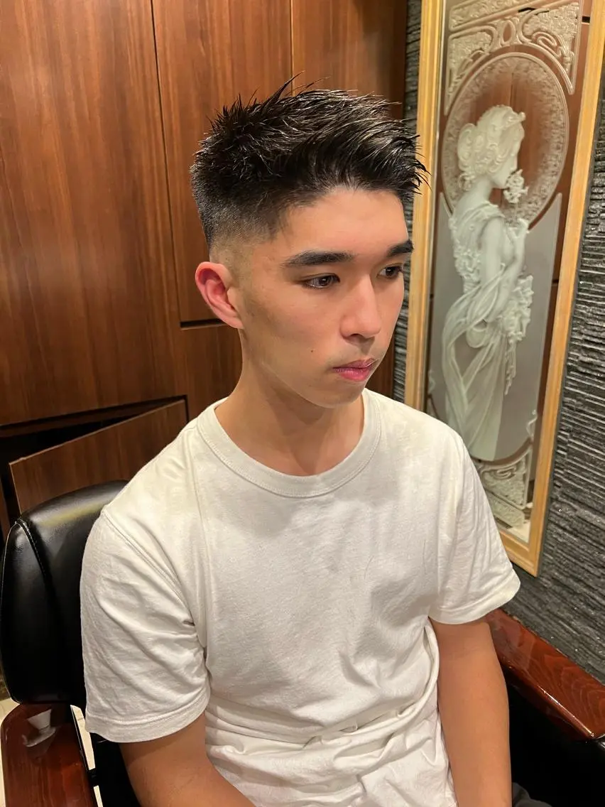 ショート メンズ フェードカット スキンフェード 佐藤 大和のヘアスタイル
