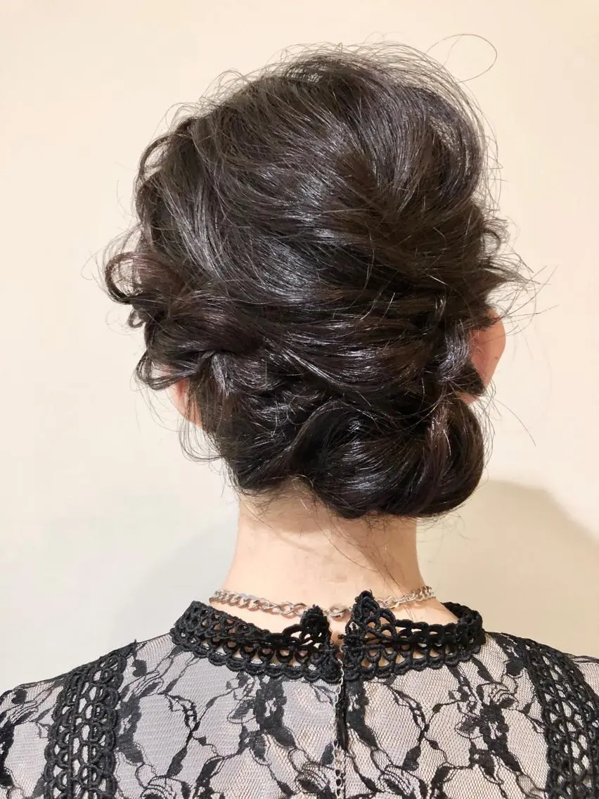 ミディアム ヘアアレンジ ヘアセット 勝野 麻美のヘアスタイル