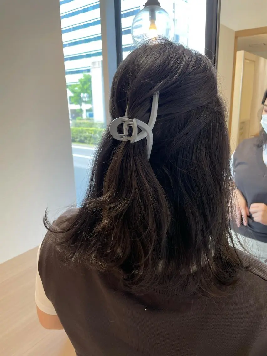 ミディアム カラー ブラウンカラー ケアカラー グレージュ ヘアカラー 天野 瑠真のヘアスタイル
