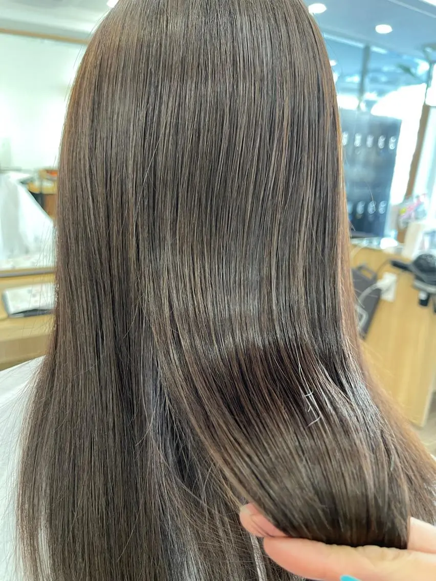 カラー 中顔面短縮 顔まわり新田大翔のヘアスタイル