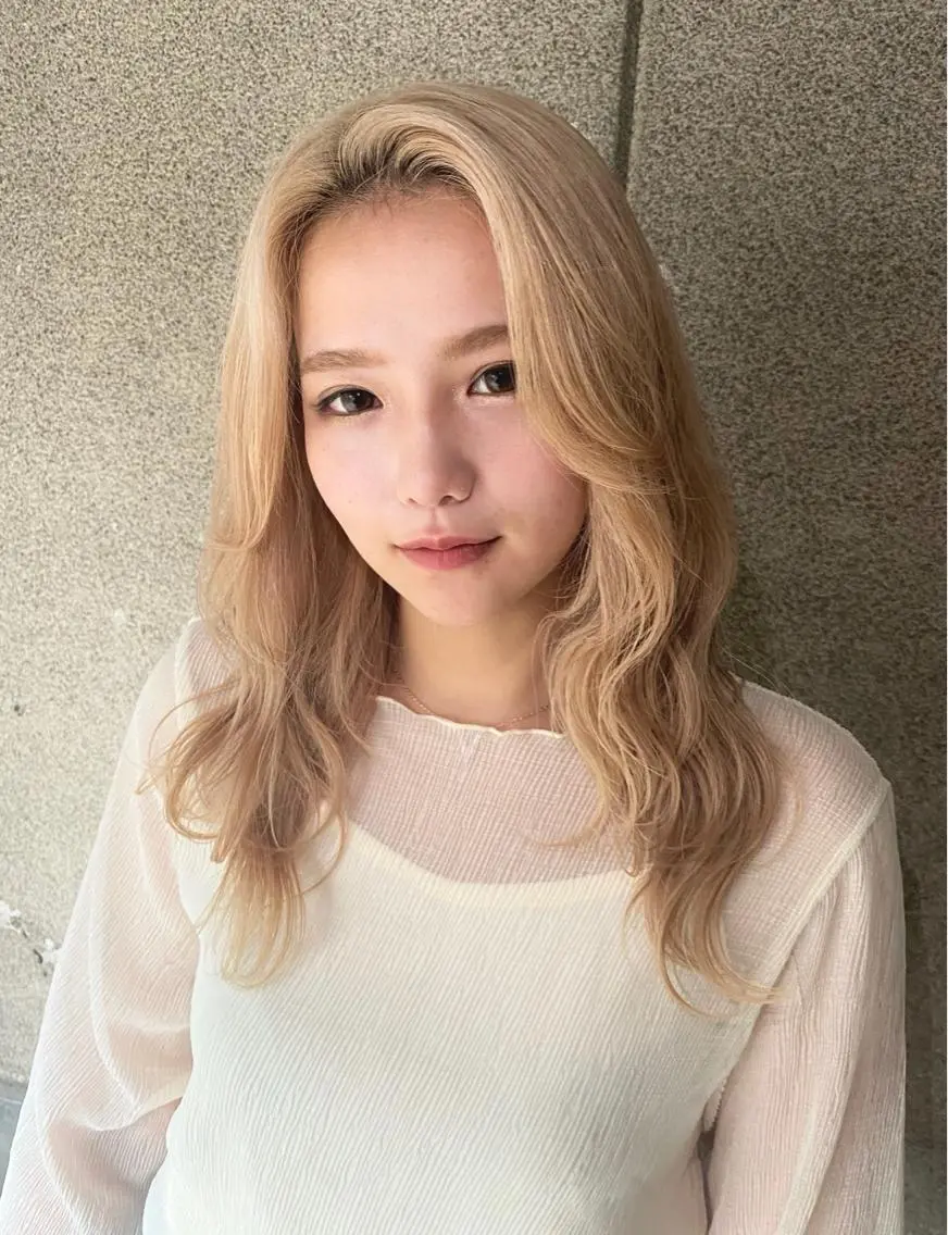 セミロング マツダテ ホノカのヘアスタイル