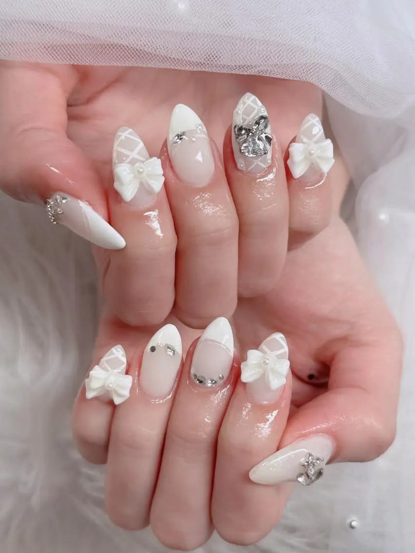 ネイル フレンチネイル ジェルネイル ハロウィン 韓国ネイル マグネットネイル ハンドネイル neco H.babynailのネイルデザイン