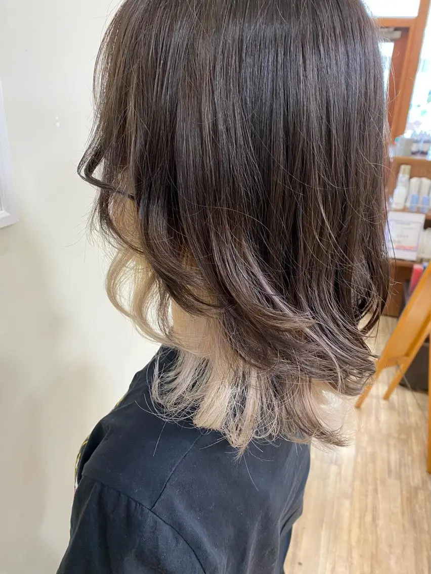 カラー SALOWIN栄 高須大貴のヘアスタイル