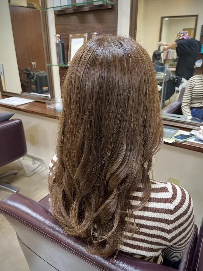 セミロング ヘアカラー トリートメント 澤崎 希望のヘアスタイル