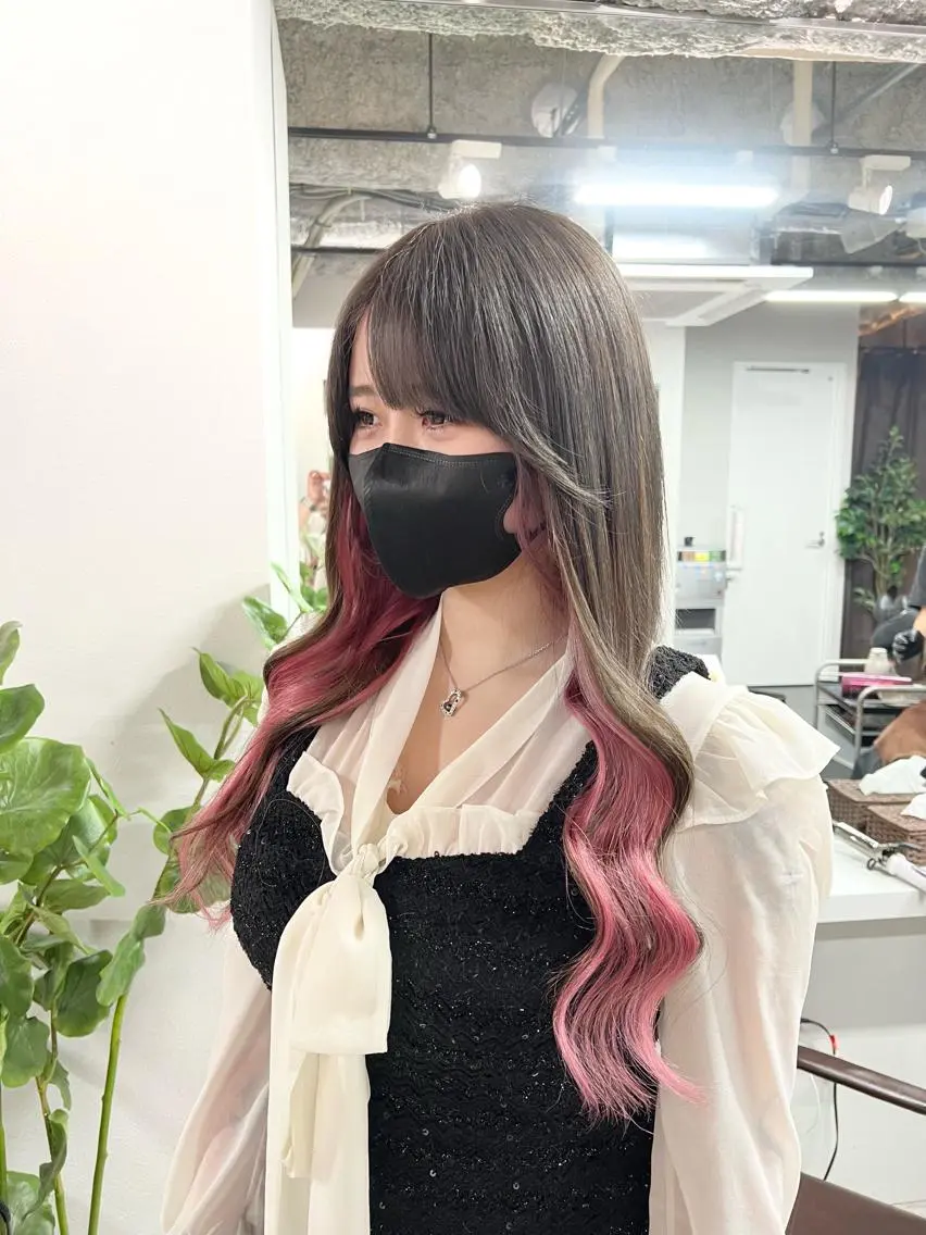 ロング カラー プルエクステ ピンクカラー エクステ nailist mana𖤐´-のネイルデザイン