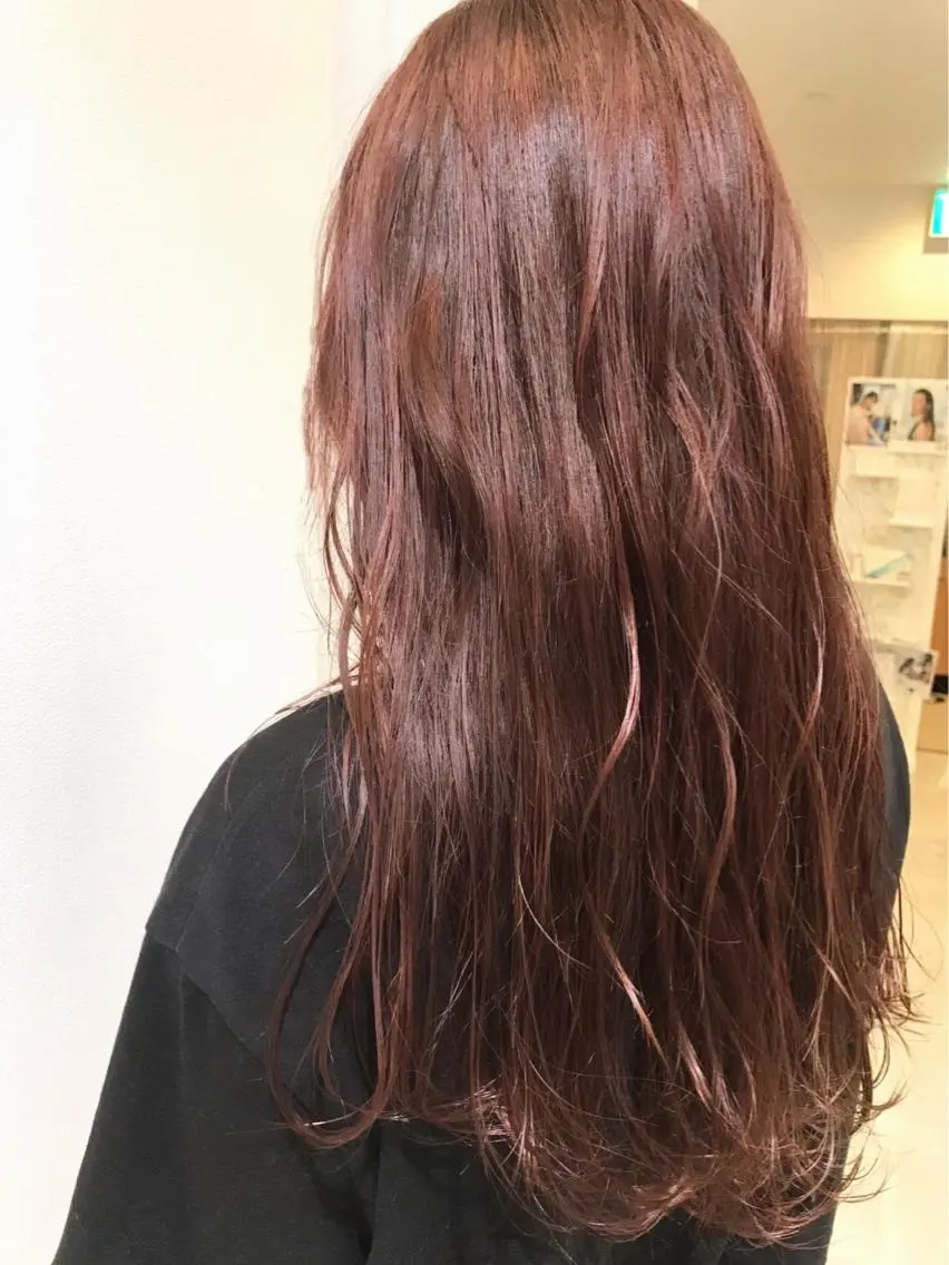 ロング カラー ブラウンカラー ピンクカラー 由比藤理子 ブリーチカラー🌈のヘアスタイル
