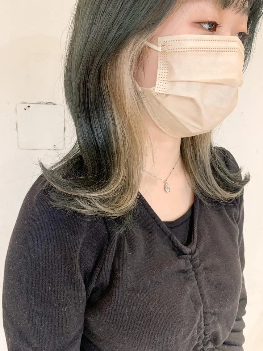 ミディアム カラー ヘアアレンジ ヘアカラー トリートメント yuka .のヘアスタイル