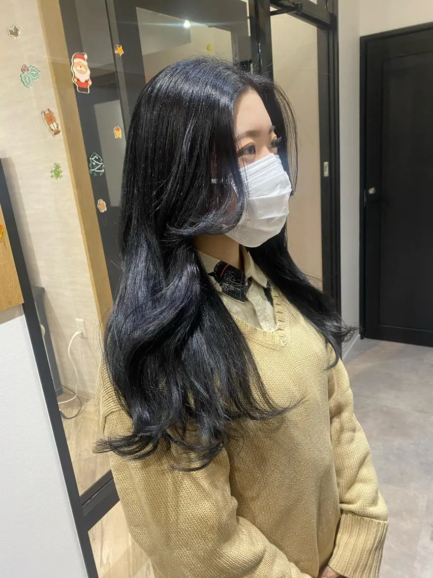 ロング カラー ダークグレー ラベンダーカラー 縮毛矯正 ヘアカラー トリートメント 🍑艶髪✖️暖色系 ✨momoka🍑のヘアスタイル