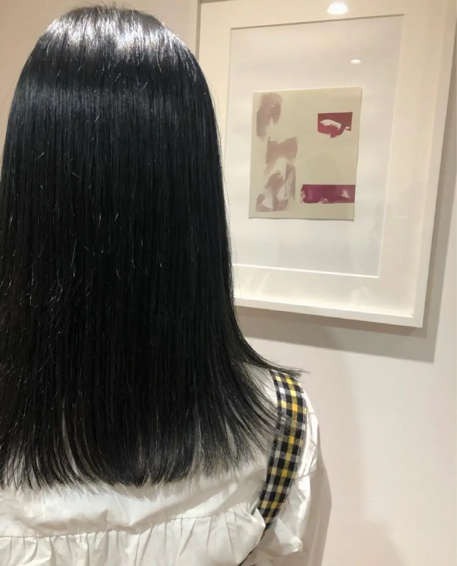 セミロング カラー パーマ ヘアアレンジ メンズ キッズ ネイル マツエク・マツパ アイブロウ メンズブリーチ 黒髪 ブリーチ ブルーカラー ブルーブラック お洒落パーマ/ボブ ❄️Tomoka❄️のヘアスタイル