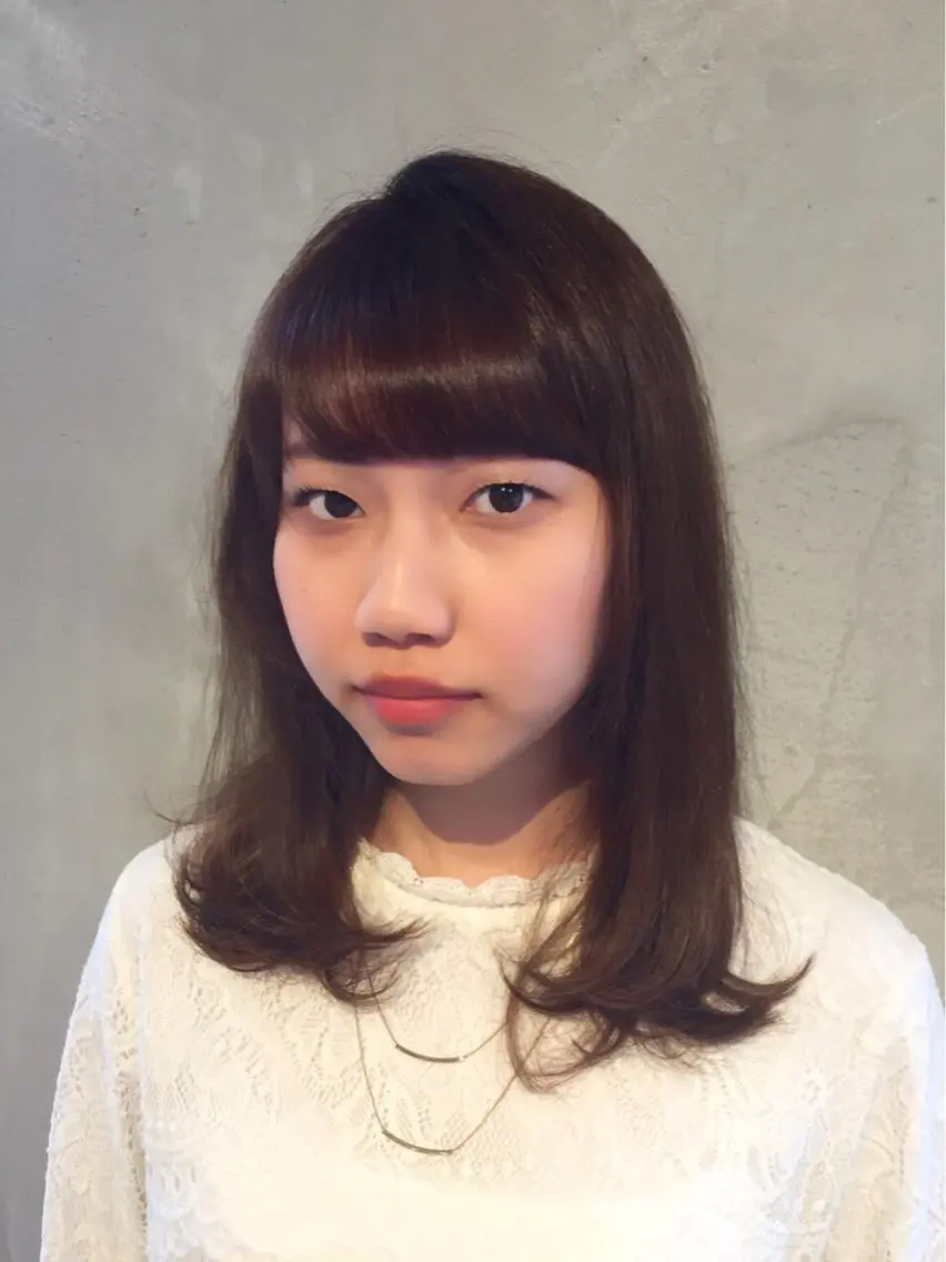 ミディアム カラー クボキ サヤのヘアスタイル