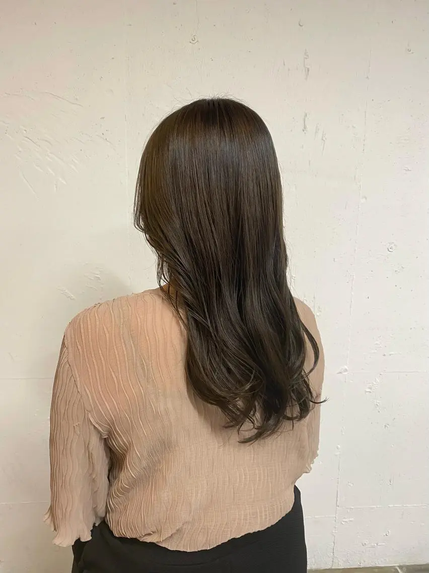 ロング カラー オリーブカラー Seaby / 木上 綾菜のヘアスタイル