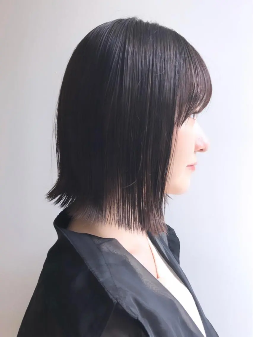 ショート カラー ネイル マツエク・マツパ アイブロウ 失敗しないハイトーン ✨ミルクティー/ミワのヘアスタイル