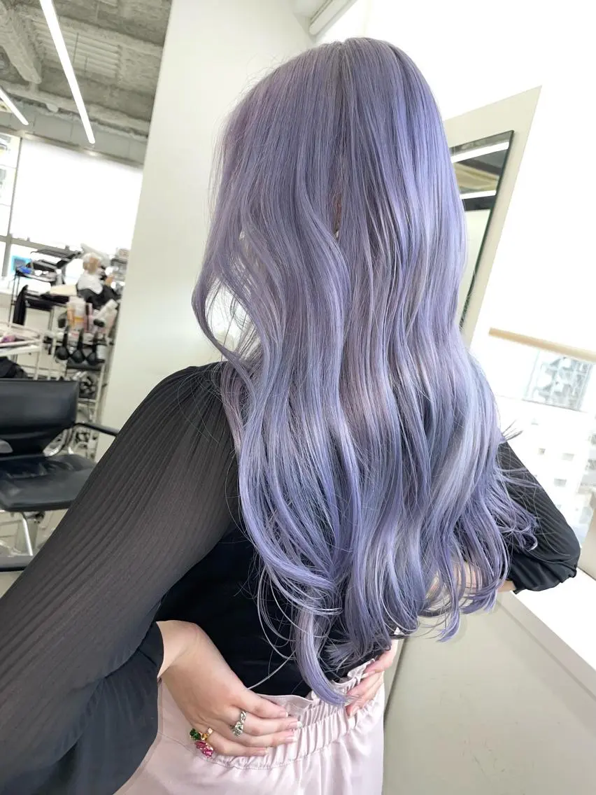 ロング カラー ブリーチ ロング 佐藤 まいらのヘアスタイル