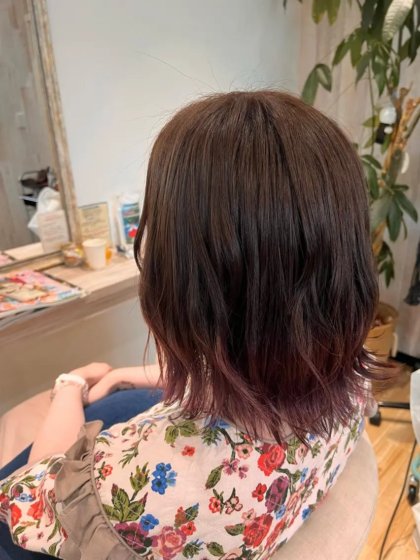 ミディアム カラー グラデーションカラー Atelier 大内のヘアスタイル