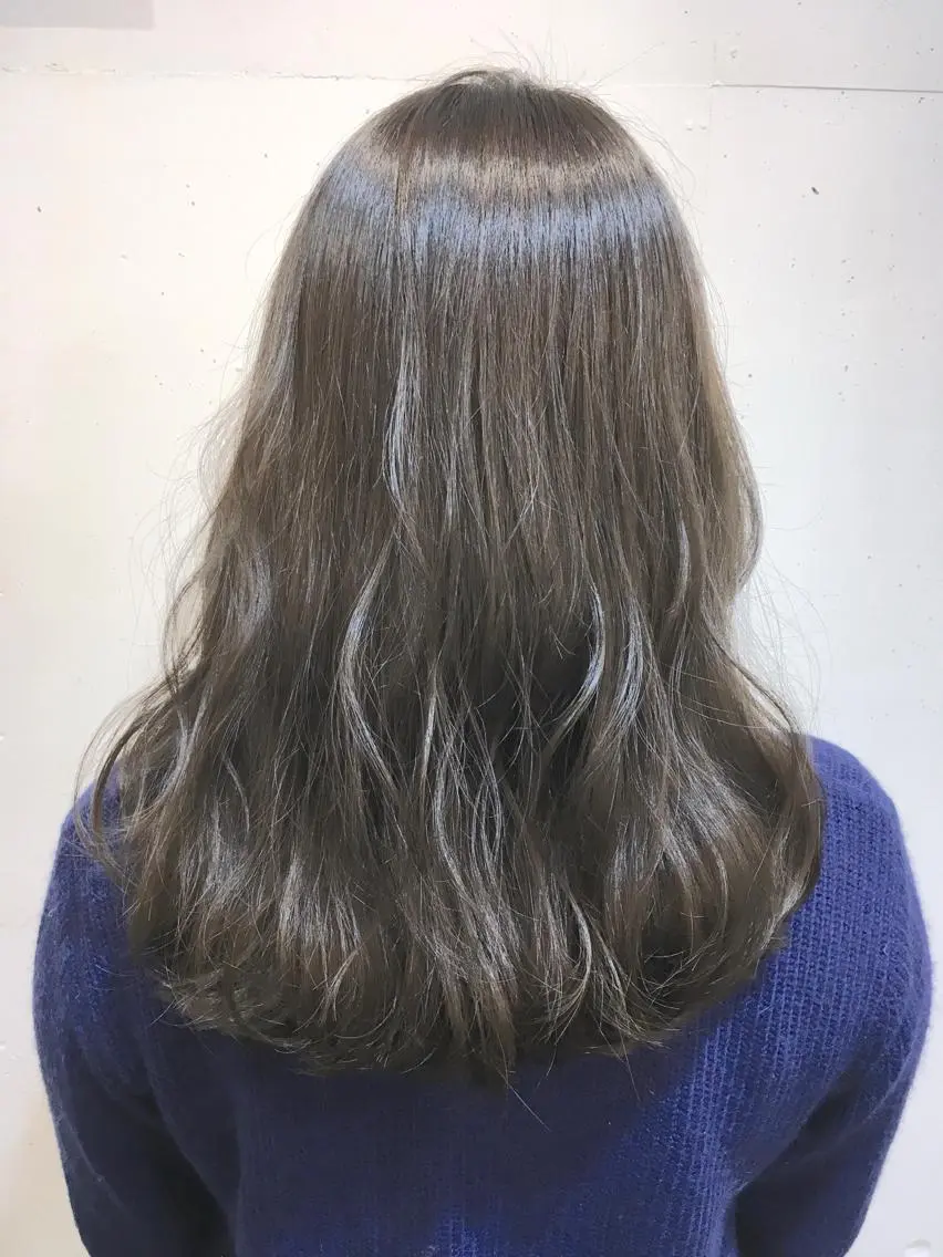 ロング カラー ブルーカラー ブルージュ ヘアカラー トリートメント ヘッドスパ ヘアセット yoshi ☆のヘアスタイル