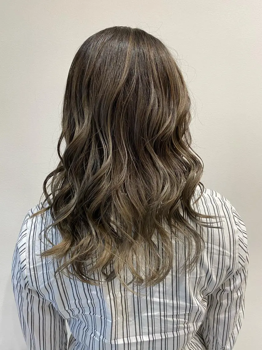 ロング カラー カット ヘアカラー 鍵谷 公宏のヘアスタイル