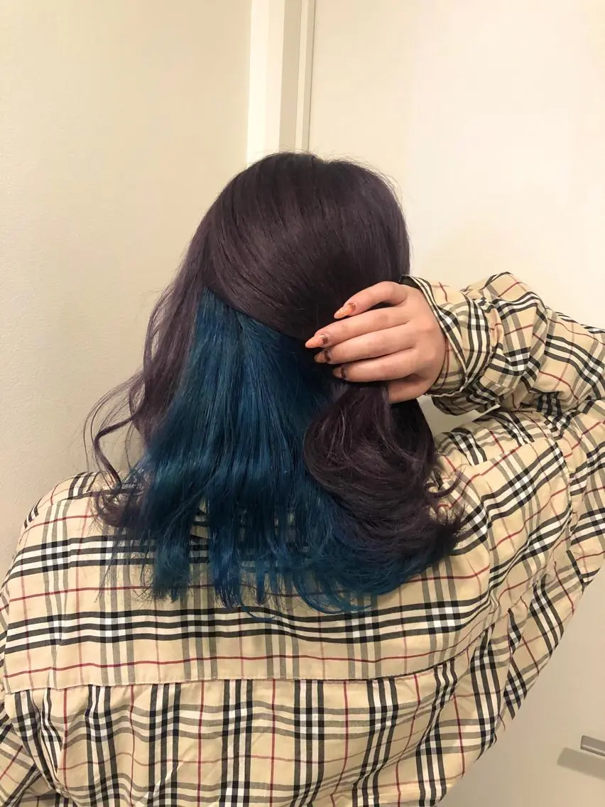 セミロング カラー ヘアカラー トリートメント 🧡艶髪/エクステ 🫧🧡YUKI❄️のヘアスタイル