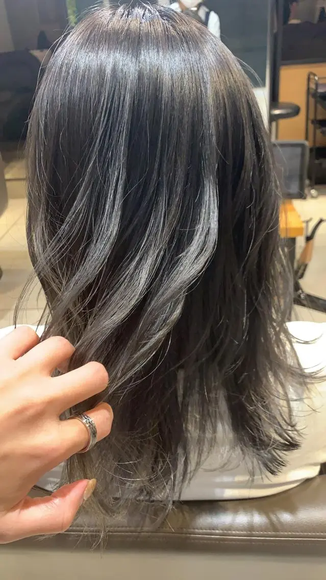 カラー 美髪✖️似合わせ 🌻ヒトミのヘアスタイル