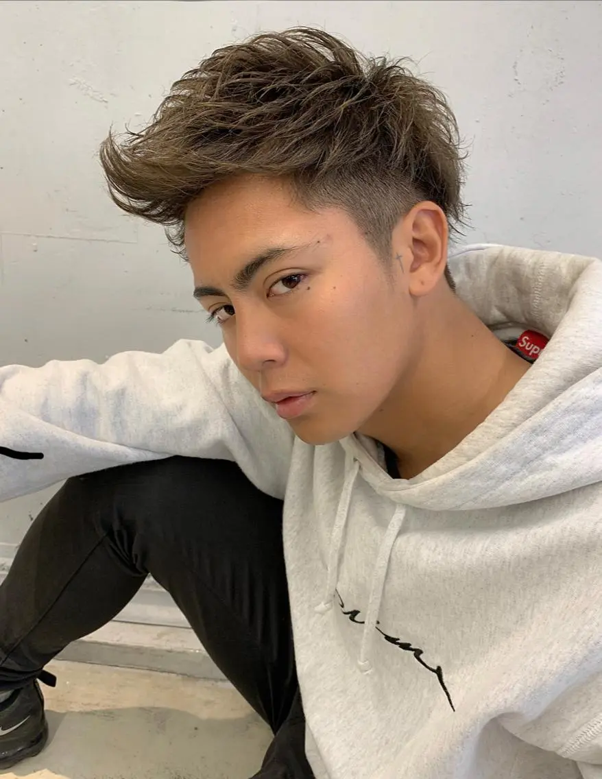 ショート カラー パーマ ヘアアレンジ メンズ モヒカン 野木 良平のヘアスタイル