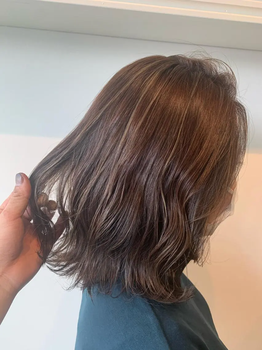 セミロング ハイライト ヘアカラー トリートメント ヘッドスパ ヘアセット 大宮/山口 竣也のヘアスタイル