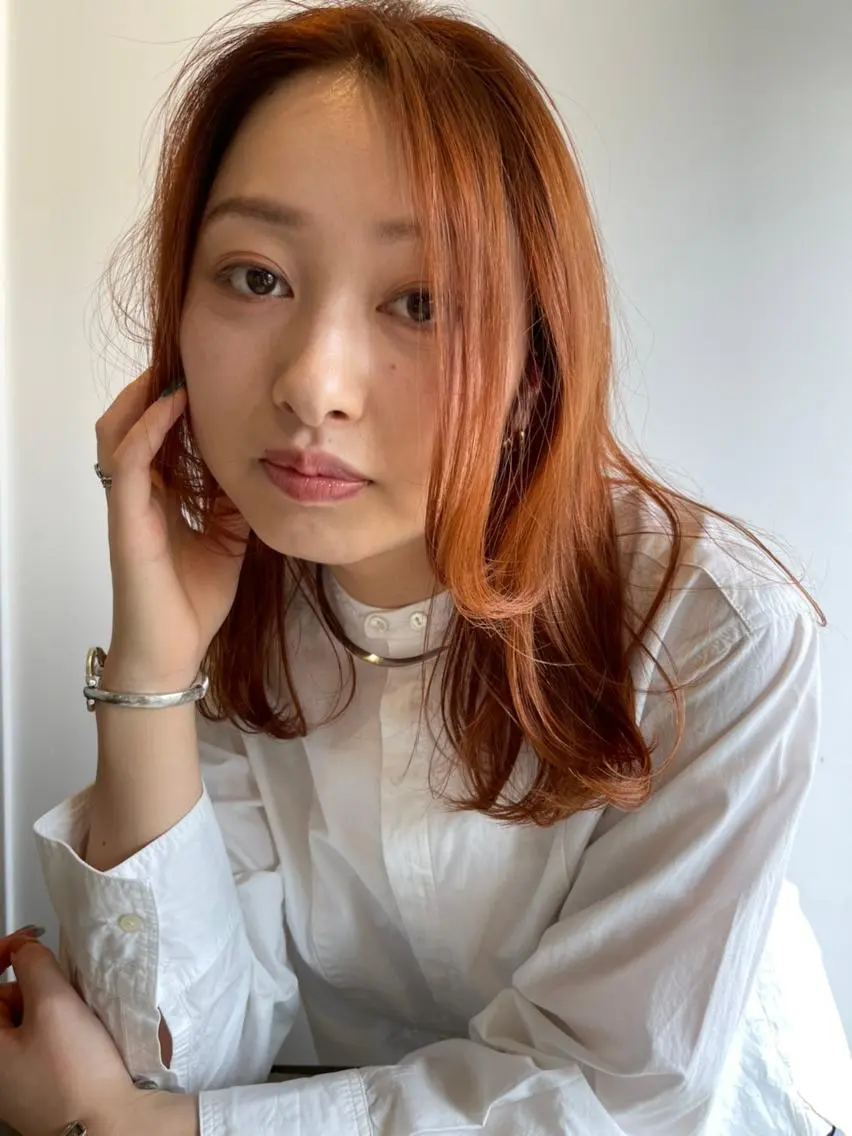 ミディアム パーマ カラー アディクシーカラー ブリーチ ブロンド ブルーカラー ハイライトカラー CEINE【セーヌ】 三軒茶屋のヘアスタイル
