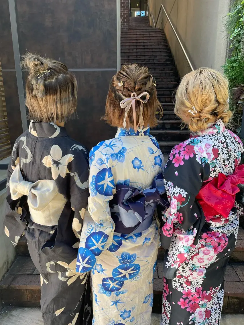 ブリーチなしカラー ダブルカラーエクステのヘアスタイル