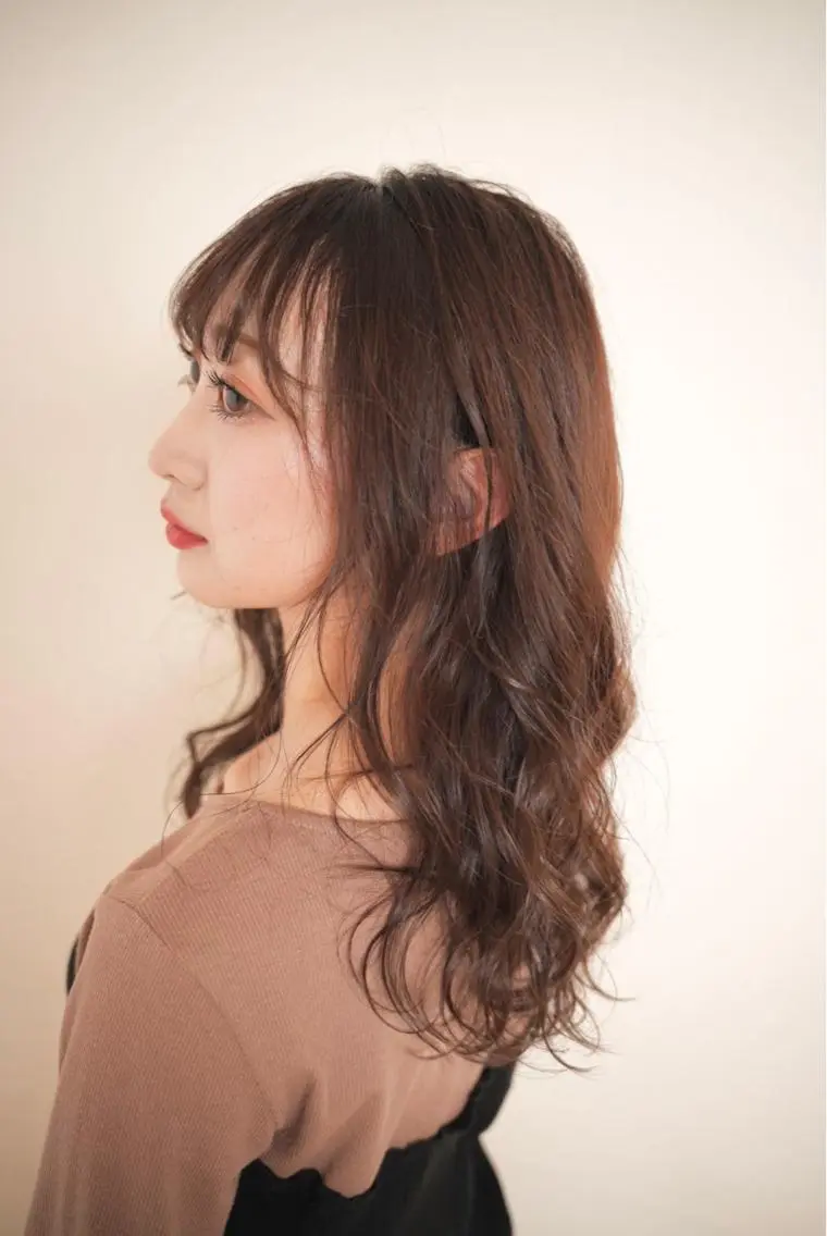 セミロング カット ヘアカラー 福森 みずきのヘアスタイル
