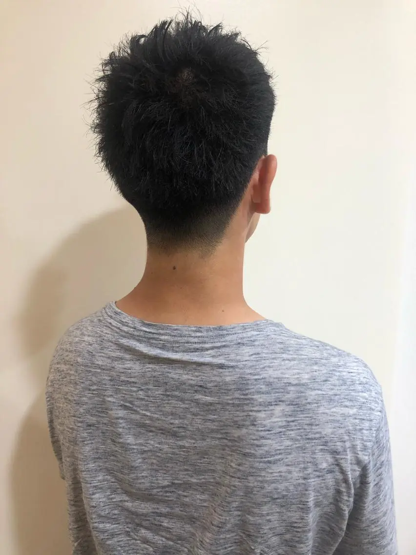ショート メンズ MIOベージュカラー 柔らかいカラーのヘアスタイル