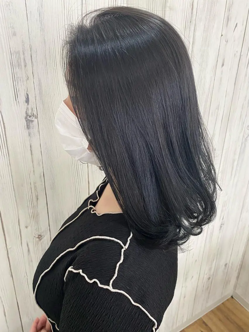 ミディアム カラー ヘアアレンジ ネイル マツエク・マツパ インナーカラー くびれヘア 外国人風カラー 学生 レイヤーカット 夜23時まで予約🉑 reverieあきらのヘアスタイル