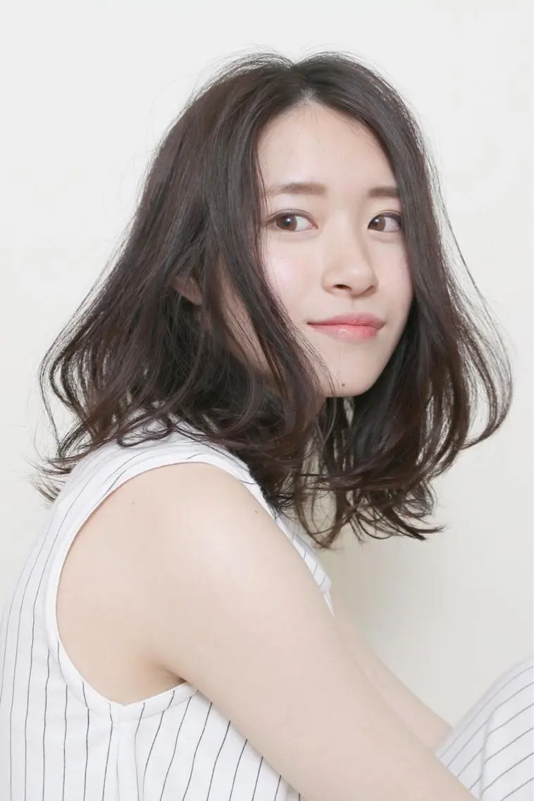 ミディアム 出川 隆洋のヘアスタイル