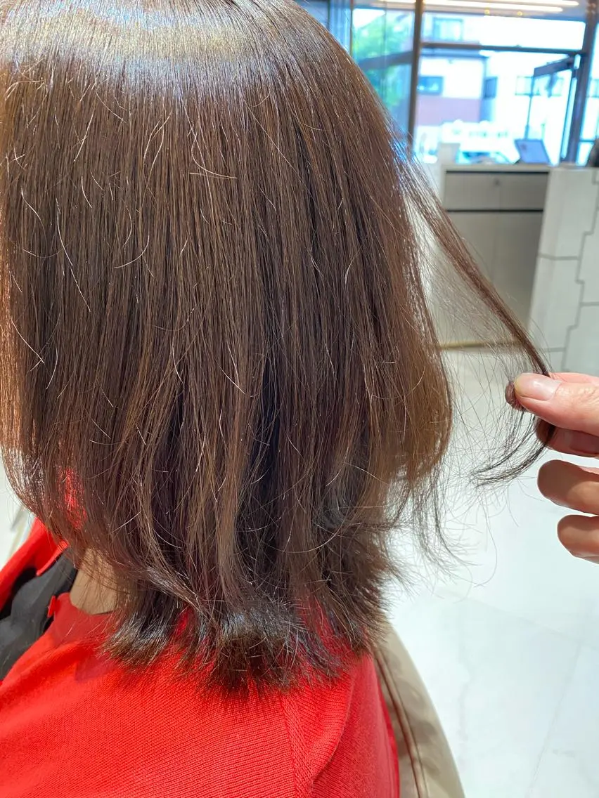 セミロング アッシュ トリートメント 酸熱トリートメント 谷合 貴志のヘアスタイル
