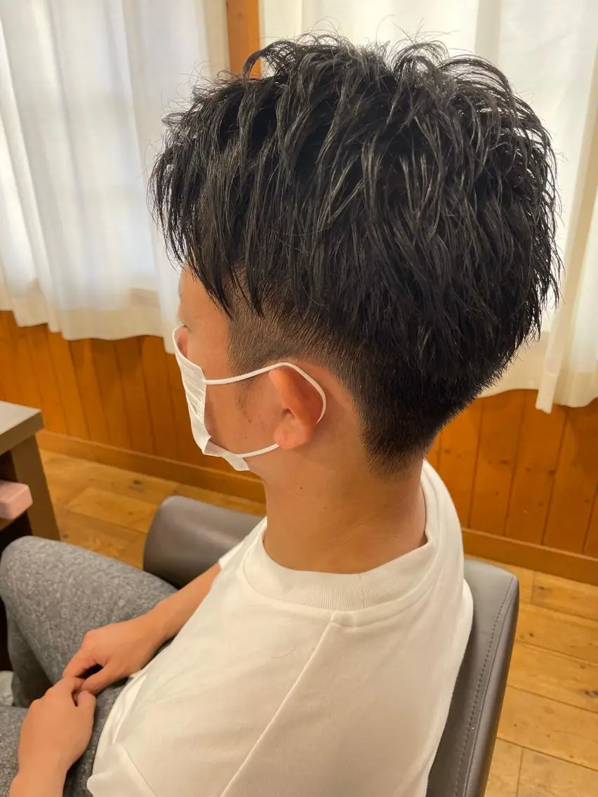 メンズ 永冶 花織のヘアスタイル