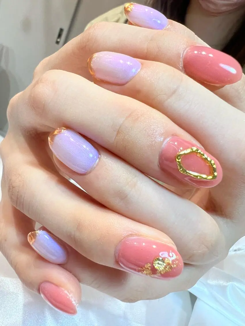 ネイル オーロラネイル ジェルネイル 持ち込み ニュアンスネイル ハンドネイル bijou nails 蓮のネイルデザイン