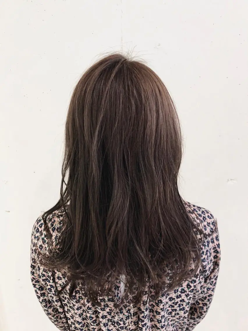 ミディアム カラー パーマ ヘアアレンジ ベージュカラー ブリーチ 透明感カラー デザインカラー グラデーションカラー 【ツヤ髪美容師】 ツダケイスケのヘアスタイル
