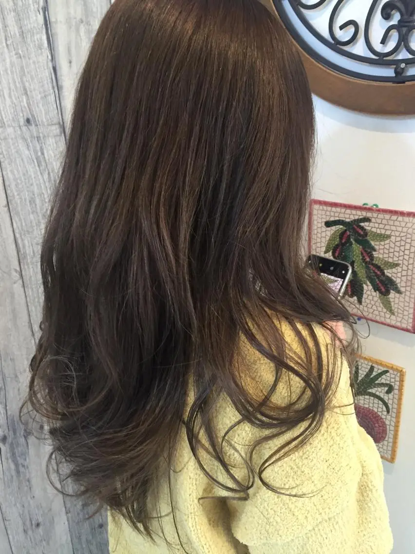 カラー 中山 ルミ子のヘアスタイル