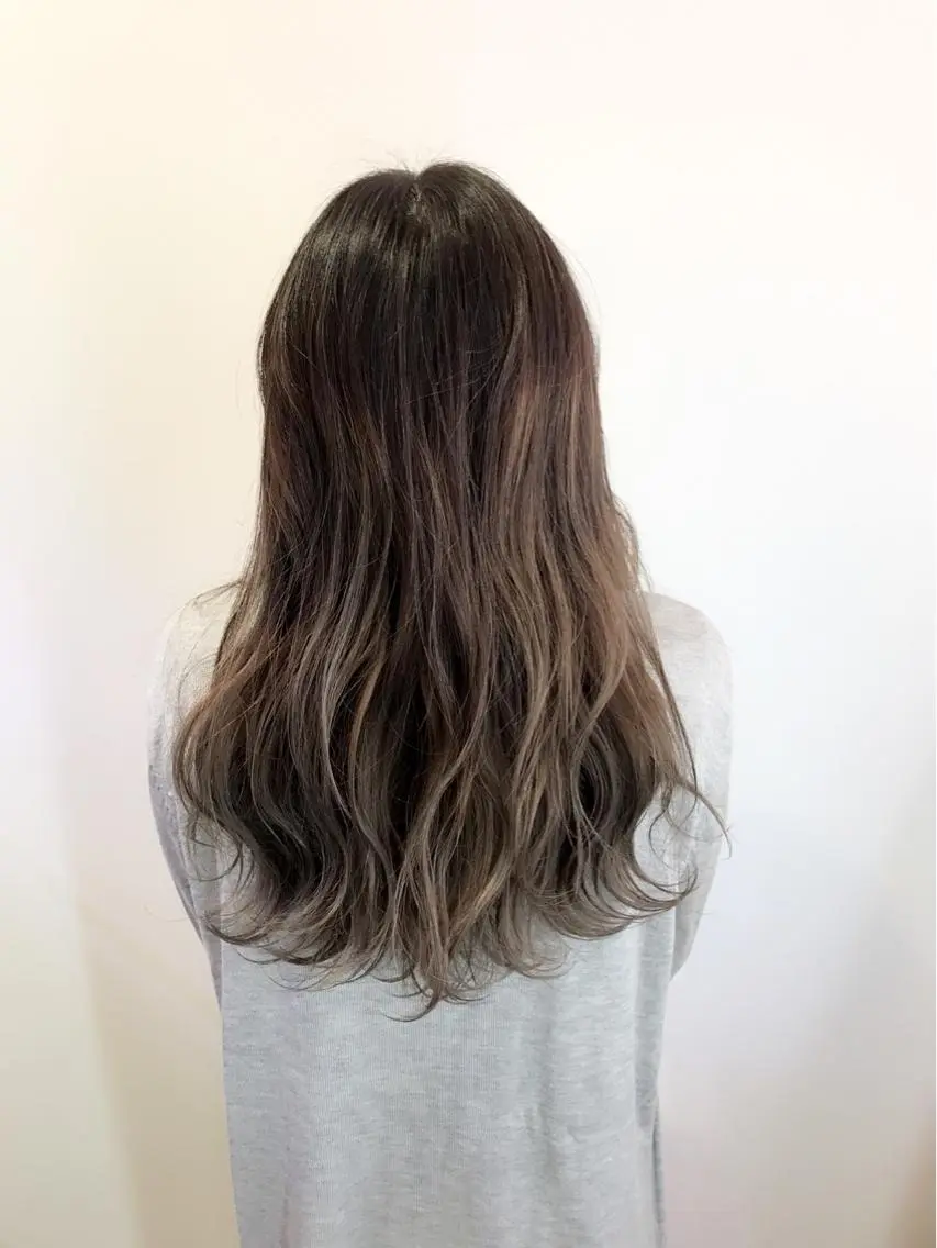 セミロング カラー 土井 浩輔のヘアスタイル