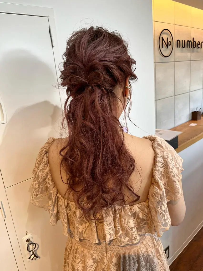 ヘアアレンジ ハーフアップ N° Elune MIYUUのヘアスタイル