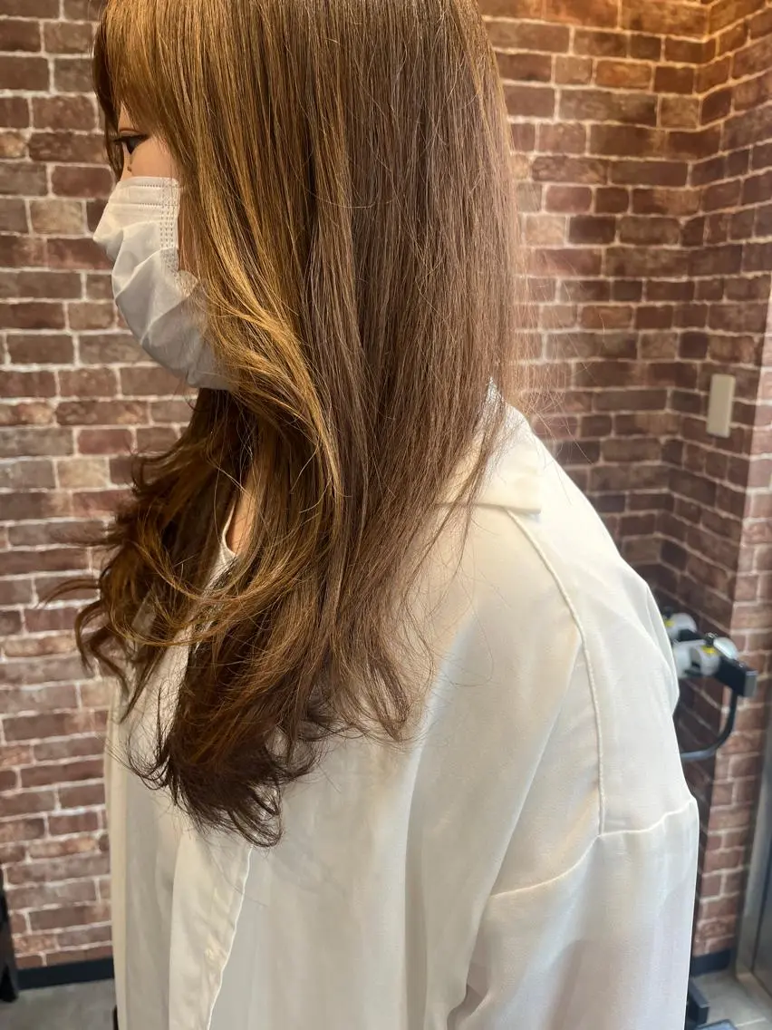 ロング カラー パーマ ヘアアレンジ メンズ キッズ ネイル マツエク・マツパ アイブロウ メンズパーマ ブラウンカラー ケアカラー 透明感カラー ピンクカラー 久木原 ゆりのヘアスタイル