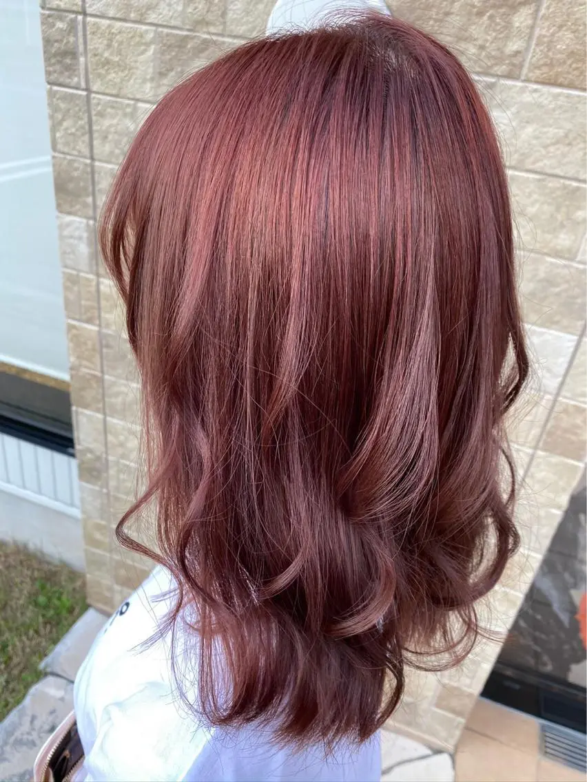 ミディアム 中谷 明日香のヘアスタイル