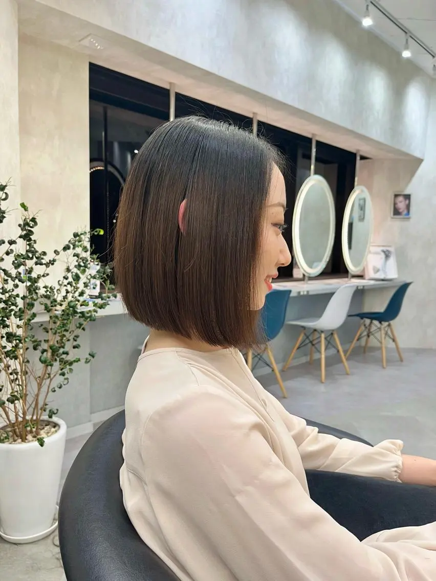 ショート カラー ヘアアレンジ カット ヘアカラー トリートメント ヘアセット ボブ｜韓国｜美髪矯正 ｜amika🌙のヘアスタイル
