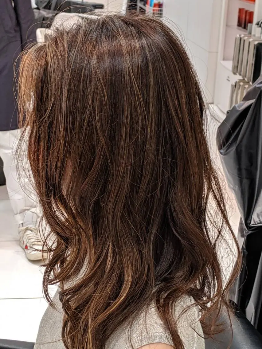 カラー Noyヨシモト ヒロトのヘアスタイル