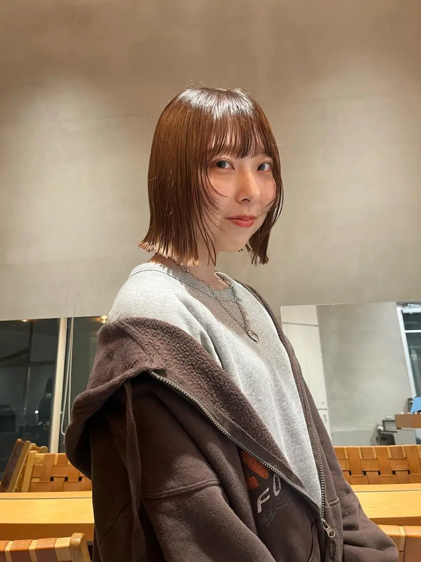 ミディアム カット ヘアカラー トリートメント 縮毛矯正ボブ&顔まわ レイヤー♡TOMOEのヘアスタイル